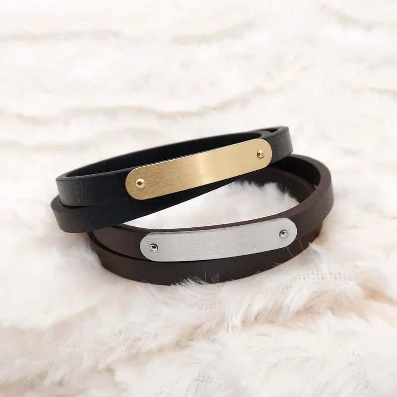 Lederarmband aus PU, personalisiert mit Gravur „Surfer“ – kostenlose Gravur von Name oder Spruch