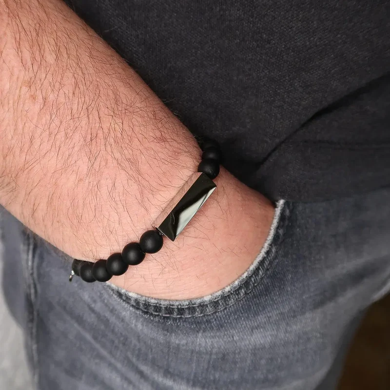 Lavastein Armband graviert personalisiert "Pearl & Bar" mit Barren und kostenloser Gravur von bis 4 Namen