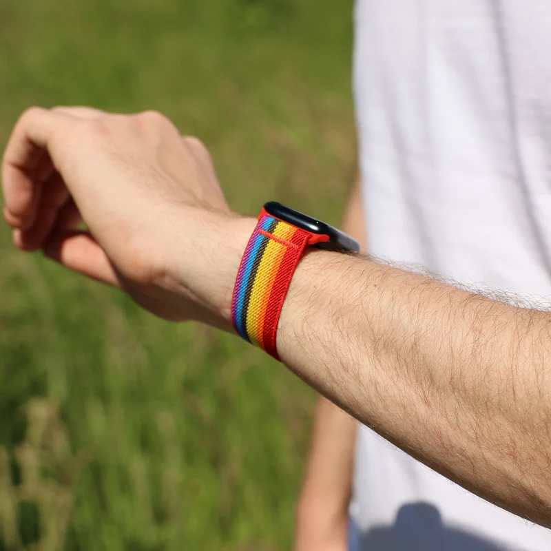 Gemustertes Solo Loop Armband für Apple Watch