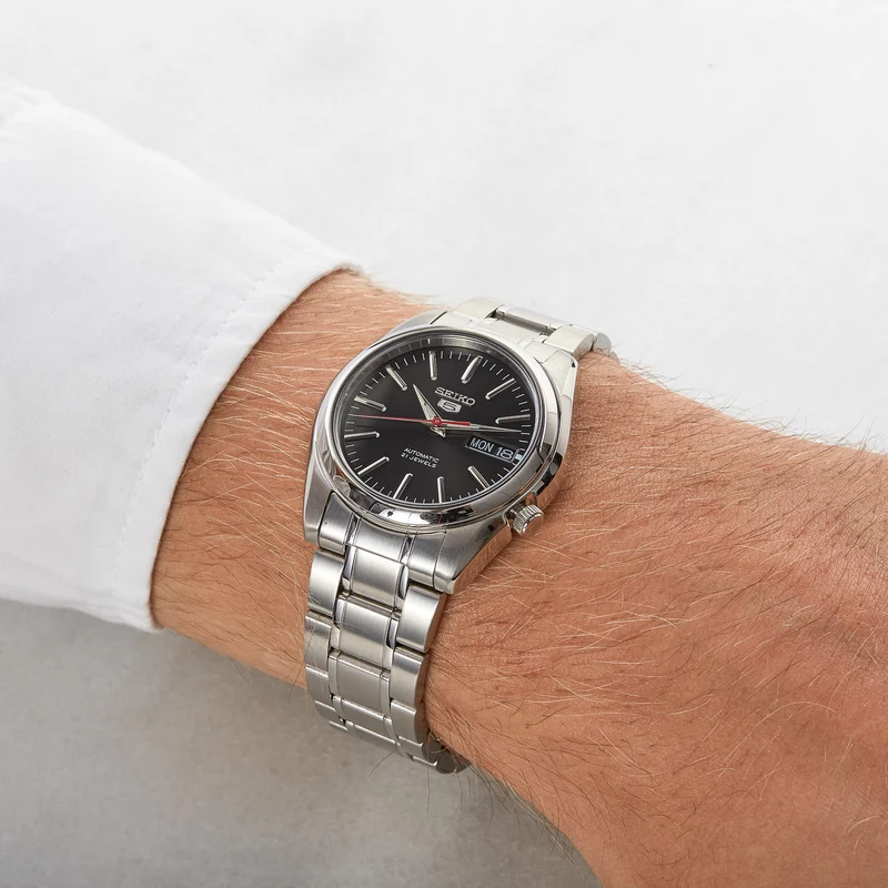 Seiko 5 Sports herren Automatikuhr Silber SNKL45K1