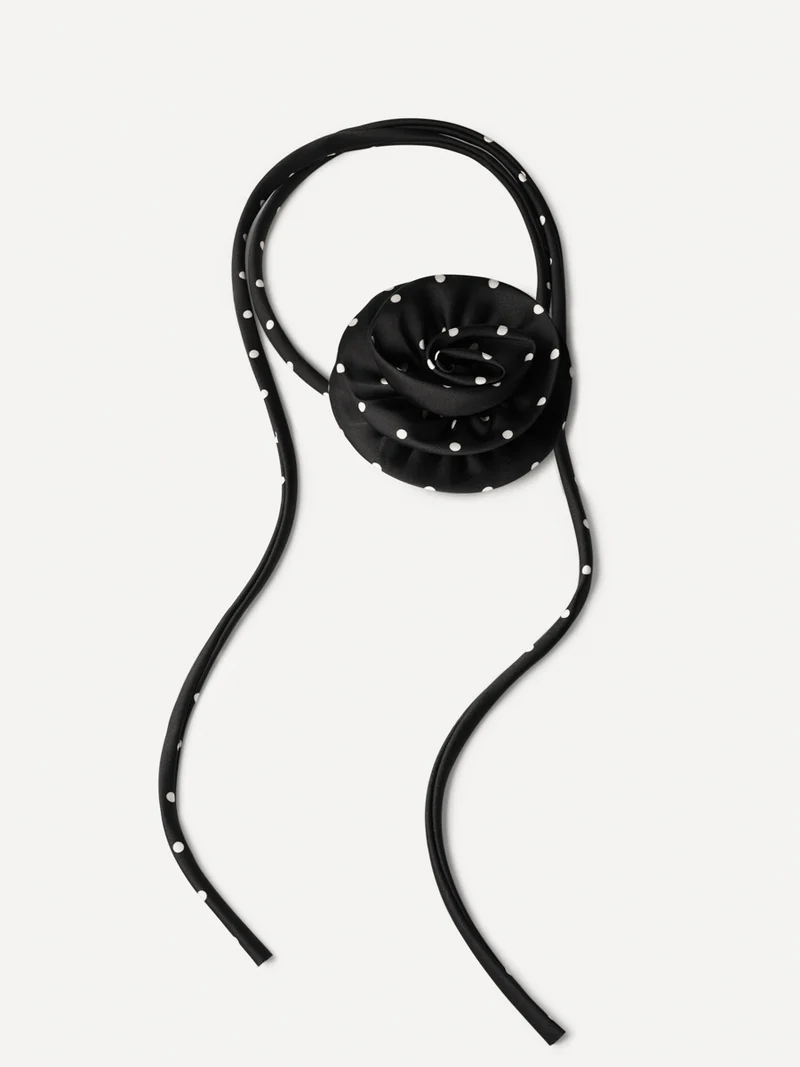 Rose Embrace Black Choker