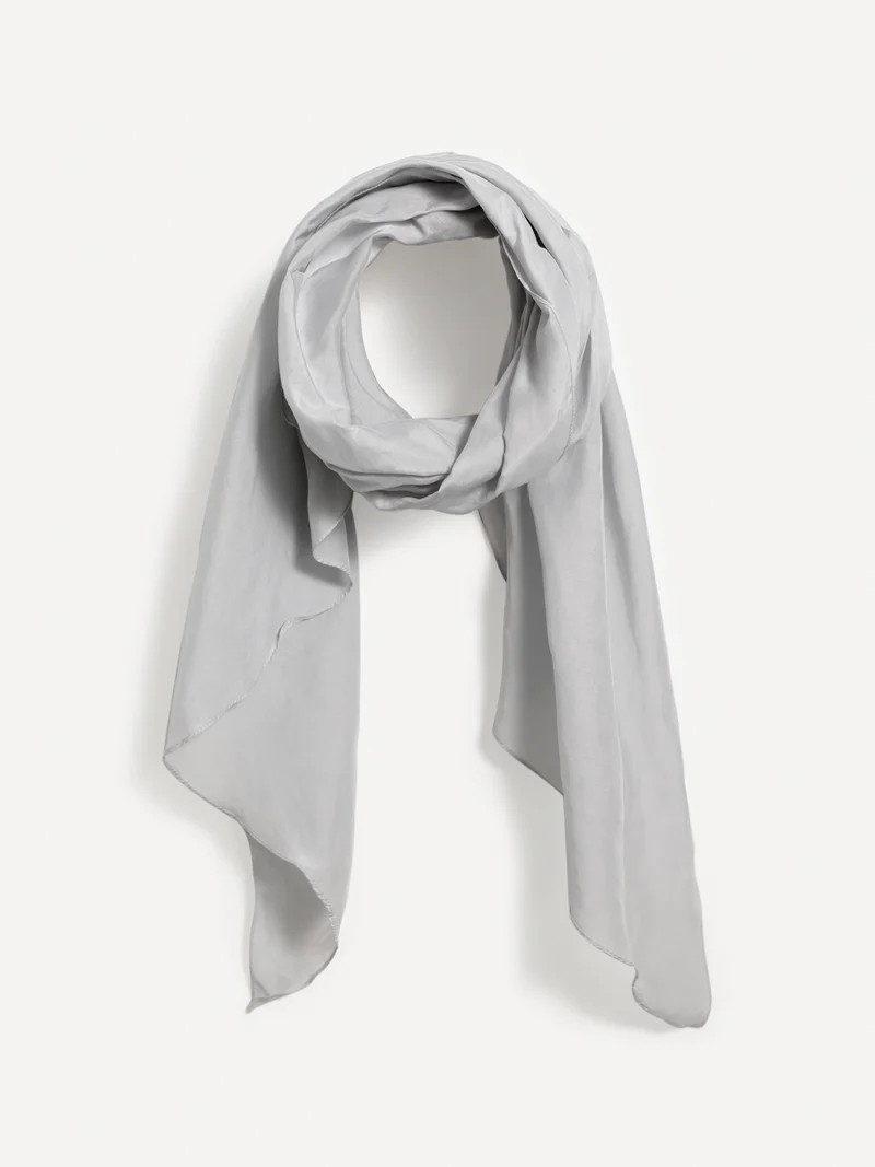 Pure Essence Light Grey Schal