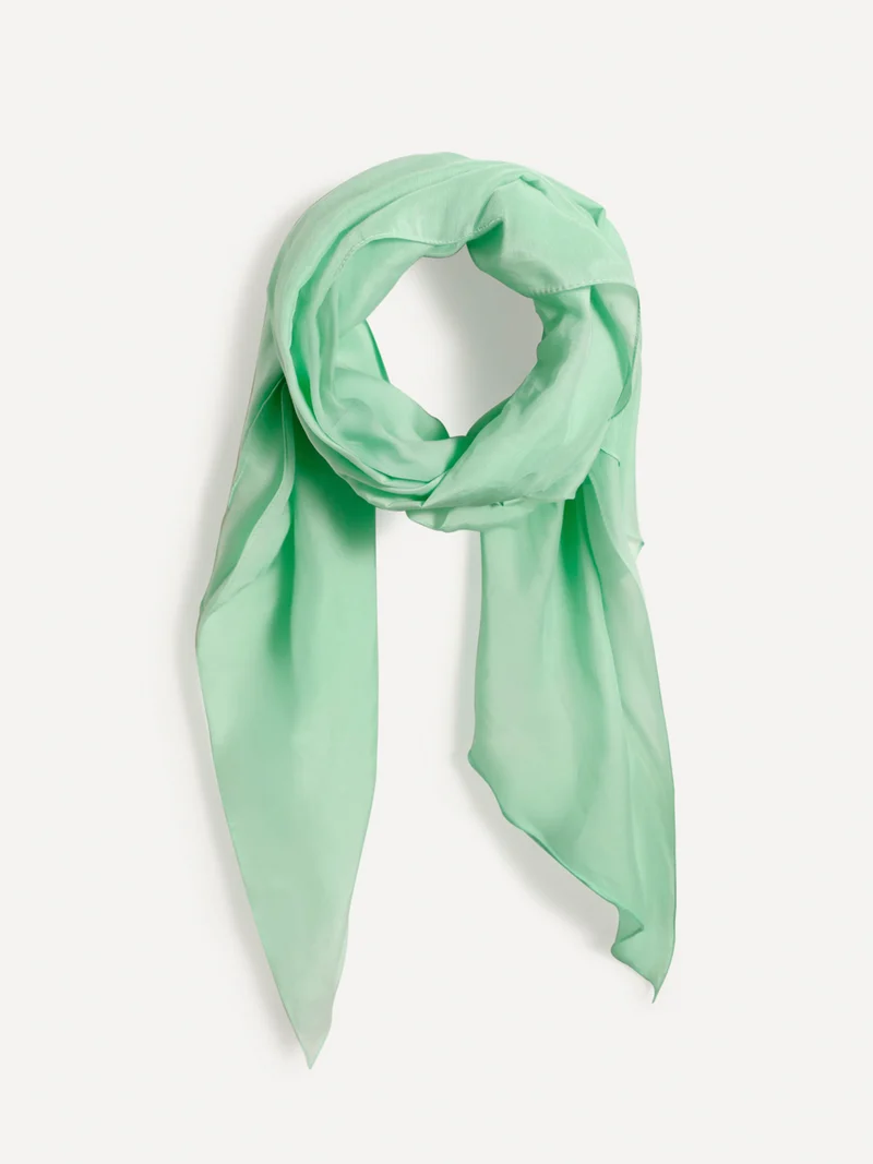 Pure Essence Mint Green Schal