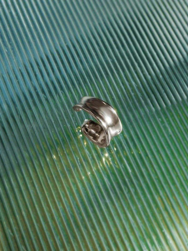 Mirror Arc Earcuff