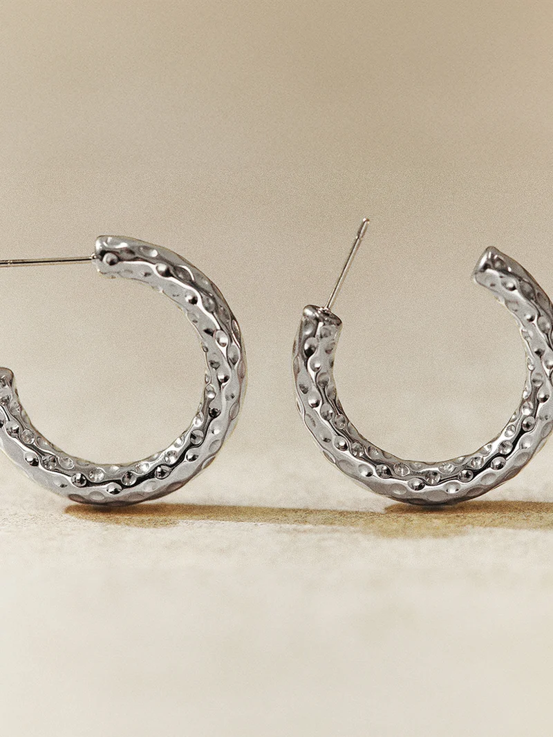 Textured Stud Ohrringe