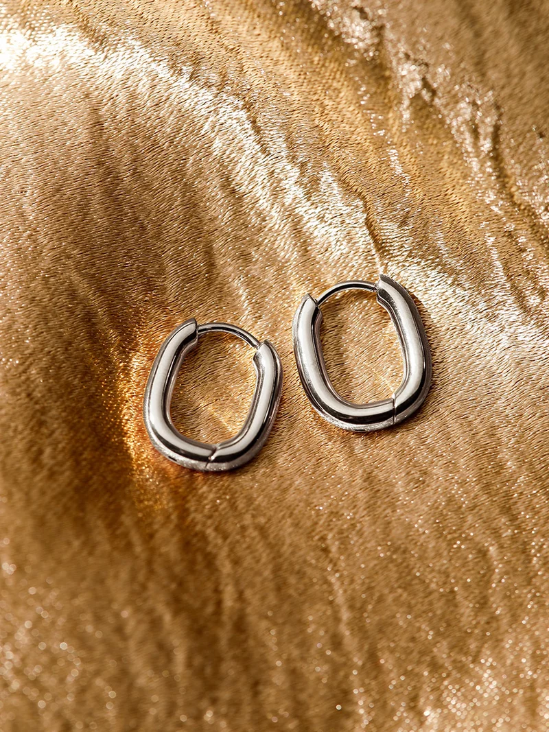 Mini U Hoop Ohrringe
