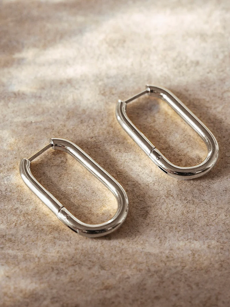 Large U Hoop Ohrringe