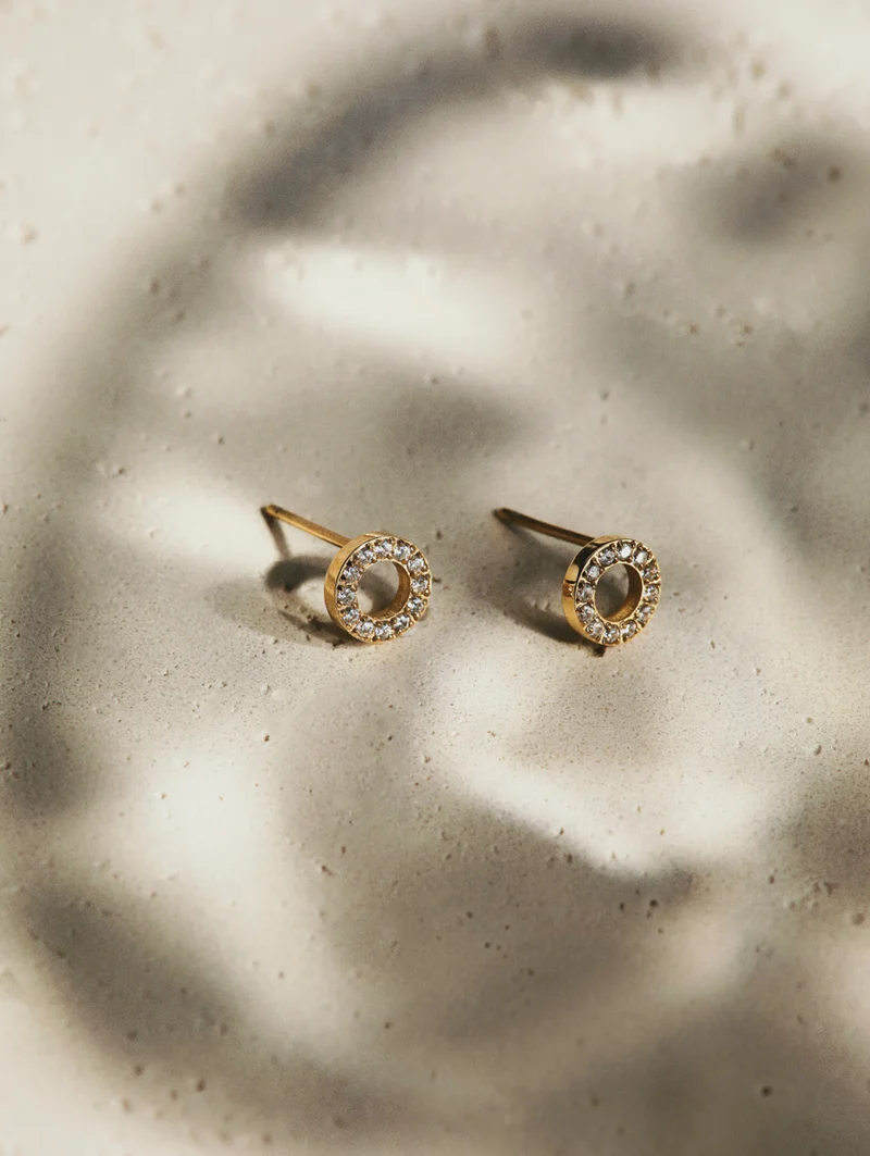 Dazzling Round Stud Ohrringe