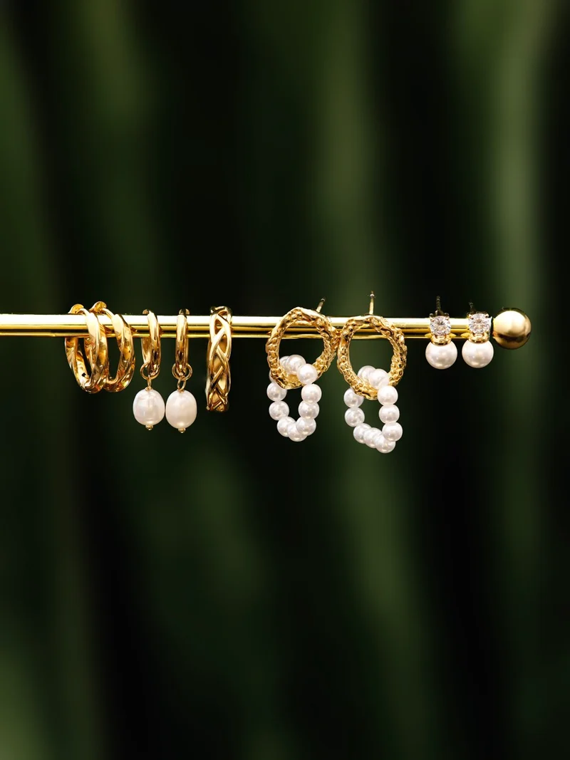 Small Twist Hoop Ohrringe
