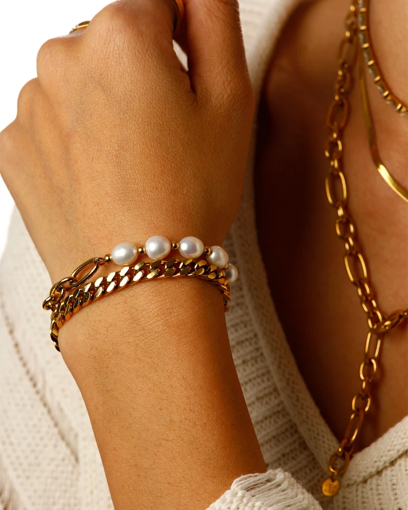 Passionate Pearls ARMBAND