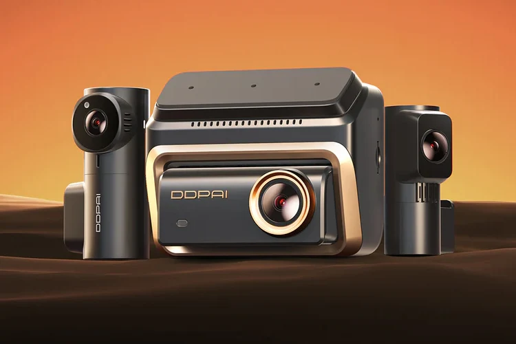 DDPAI Z90 Master 3CH Dash Cam - 4K Front, 4K Rear and 3K Interior