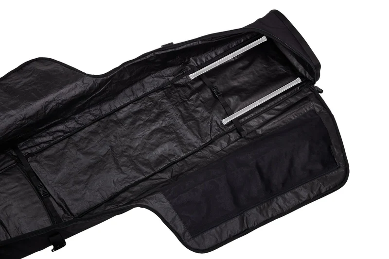 THULE 165cm RoundTrip Snowboard Roller Padded Bag Holds 2 Boards & Boots in Black