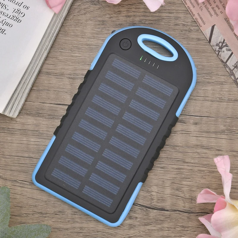 Multifunktionale Solar-Powerbank mit LED-Taschenlampe und Leistungsanzeige, 5000 Mah, USB- und Micro-USB-Anschluss, Schwarz