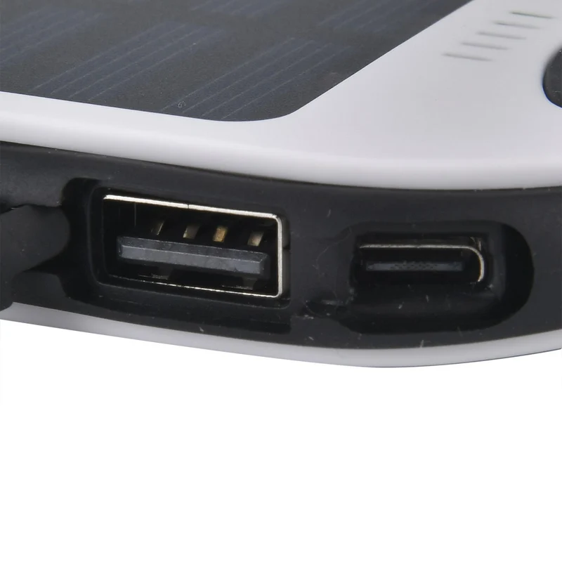 Multifunktionale Solar-Powerbank mit LED-Taschenlampe und Leistungsanzeige, 5000 Mah, USB- und Micro-USB-Anschluss, Schwarz