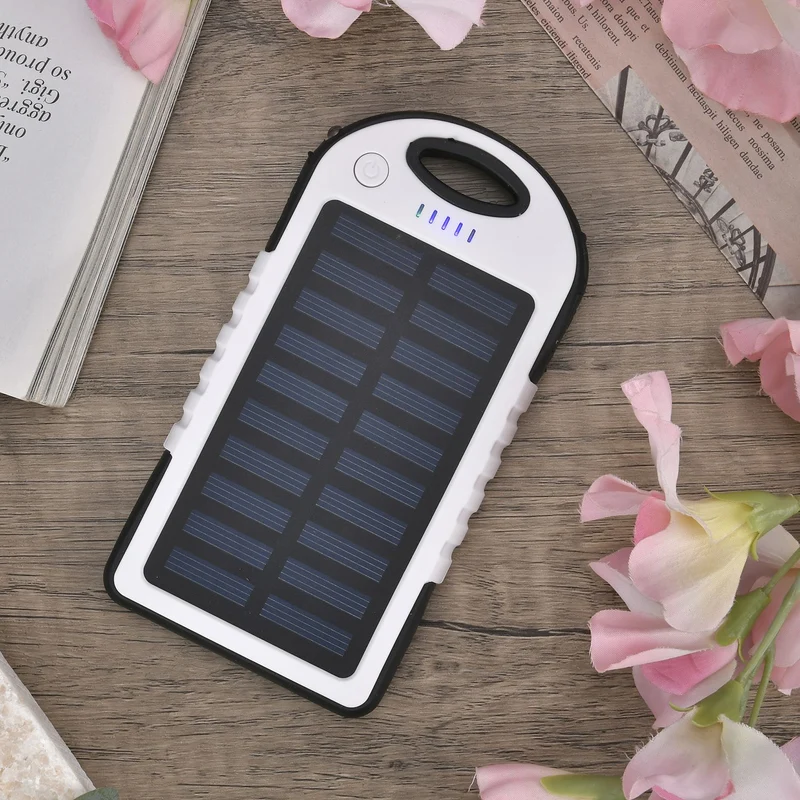 Multifunktionale Solar-Powerbank mit LED-Taschenlampe und Leistungsanzeige, 5000 Mah, USB- und Micro-USB-Anschluss, Schwarz