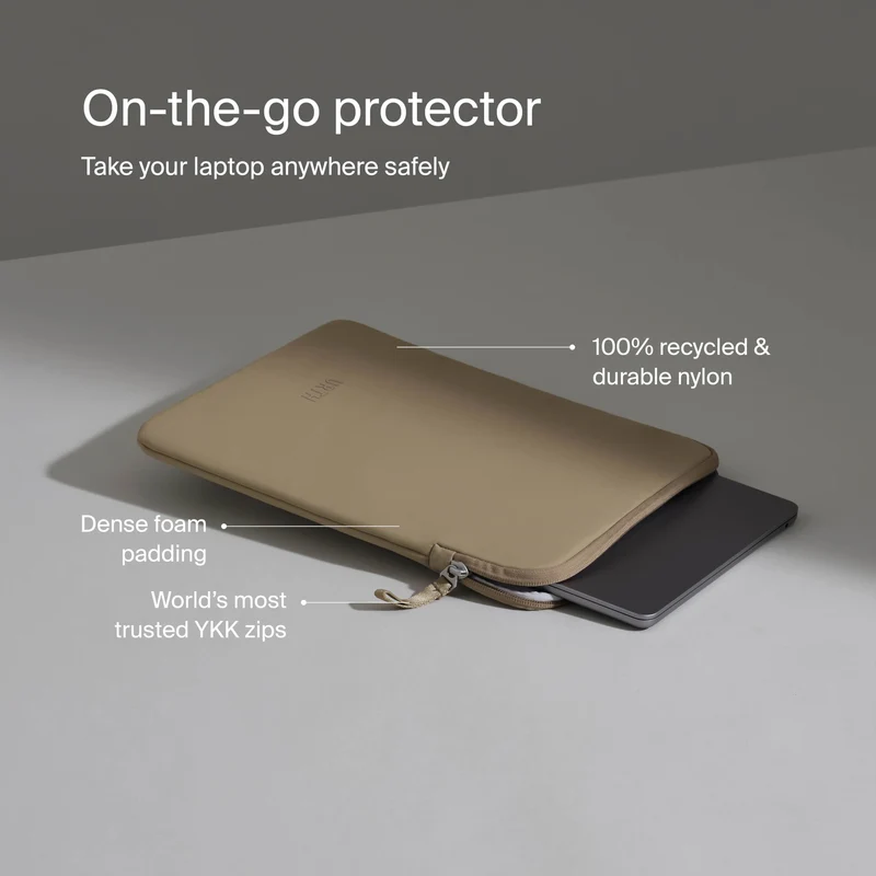 Urth Naos 15/16" Laptop Sleeve (Black)